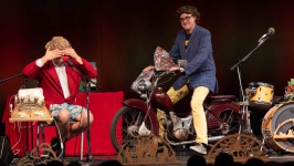 Zärtlichkeiten mit Freunden